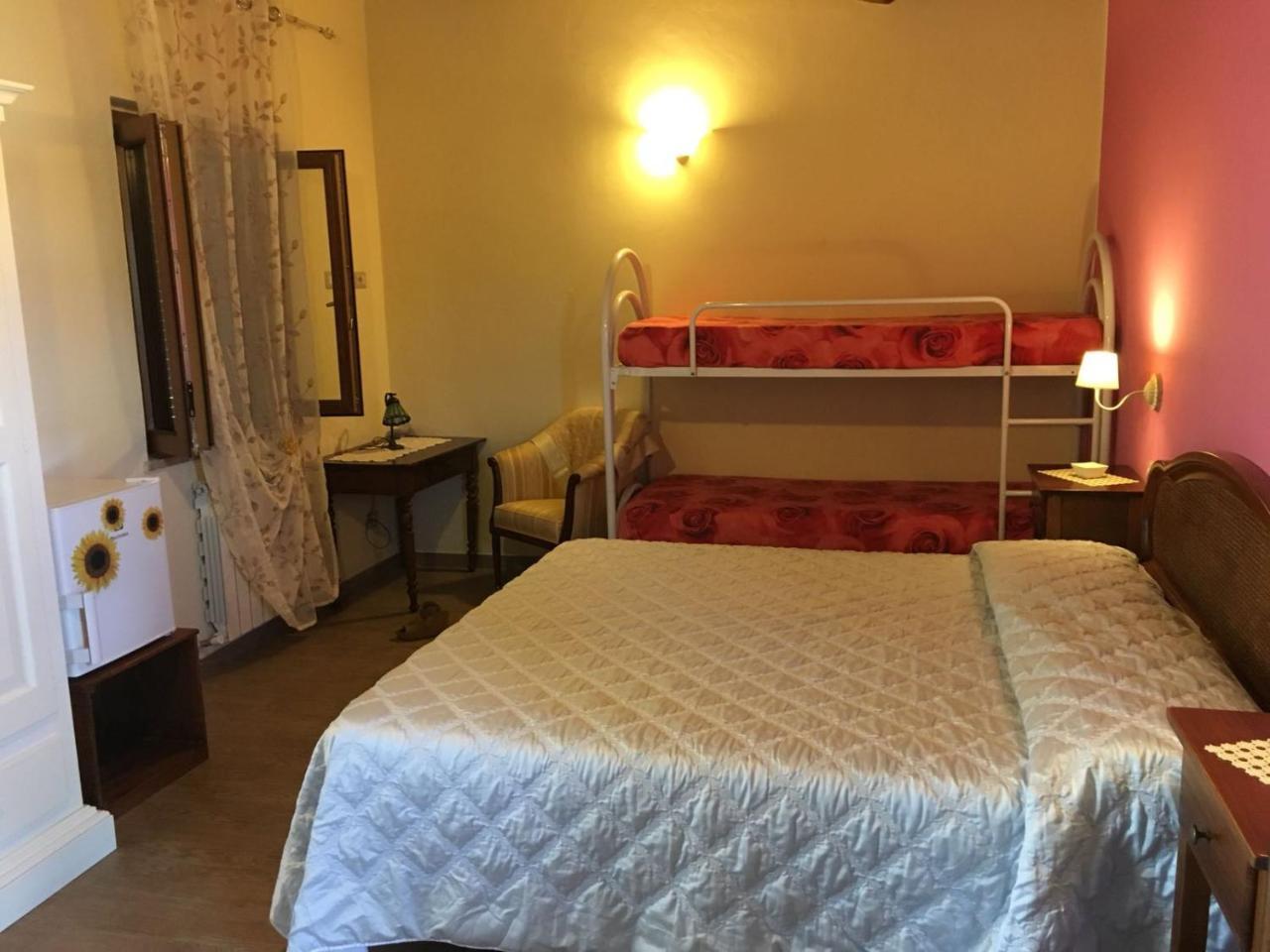 Le Ghiande Guest House Spello Eksteriør bilde