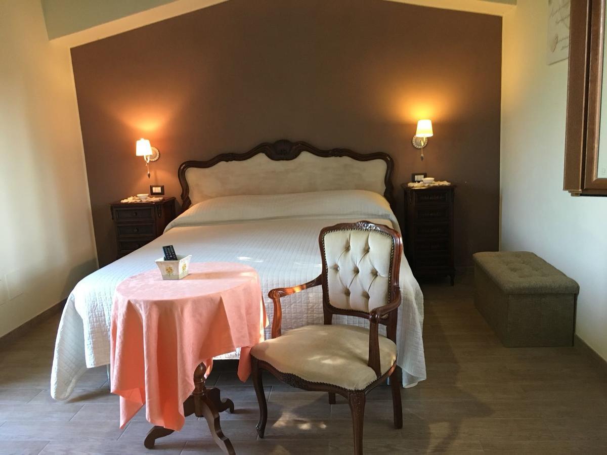 Le Ghiande Guest House Spello Eksteriør bilde