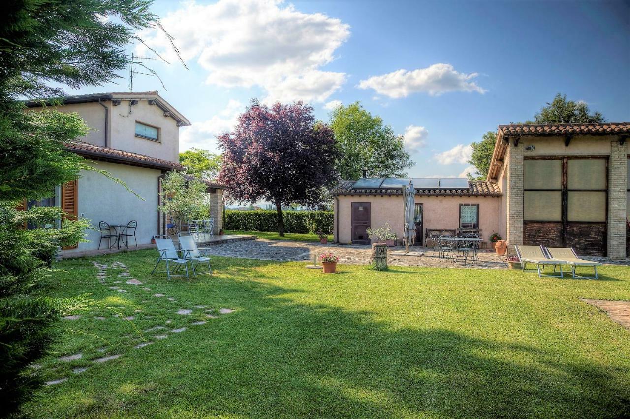 Le Ghiande Guest House Spello Eksteriør bilde