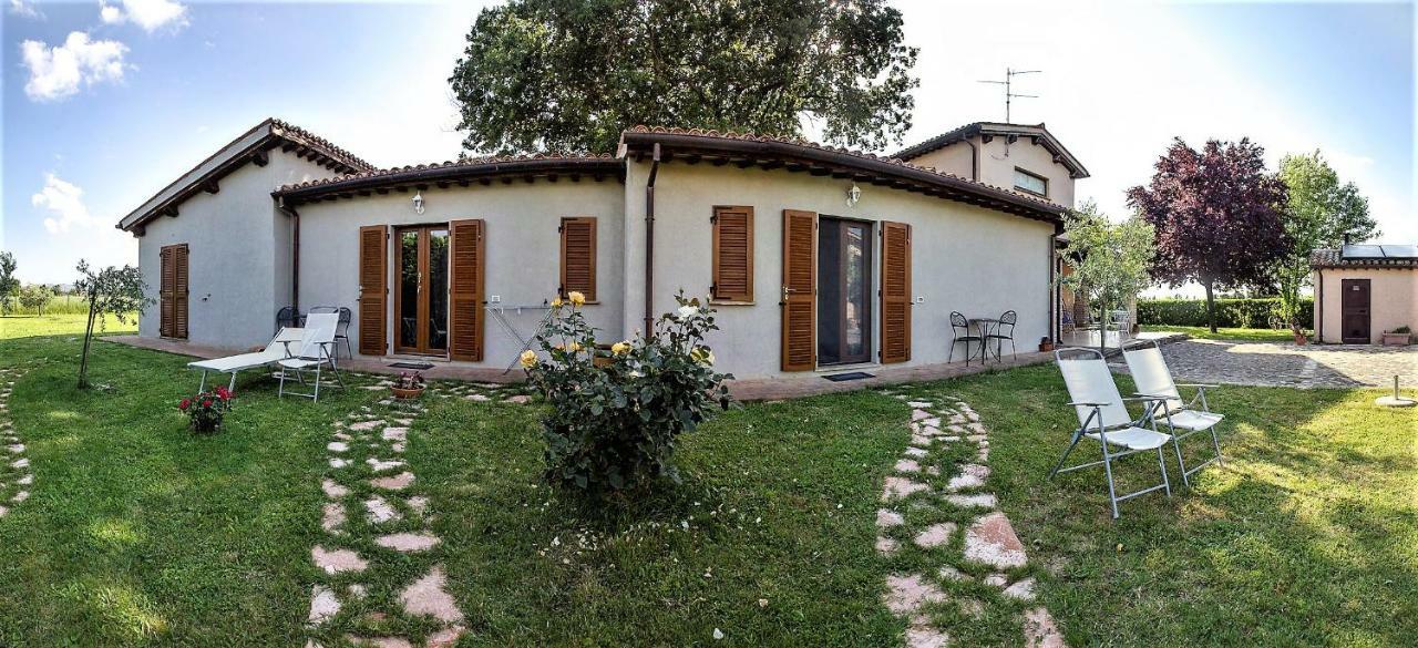 Le Ghiande Guest House Spello Eksteriør bilde